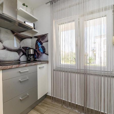 קרק Apartments Maksim And Timon מראה חיצוני תמונה