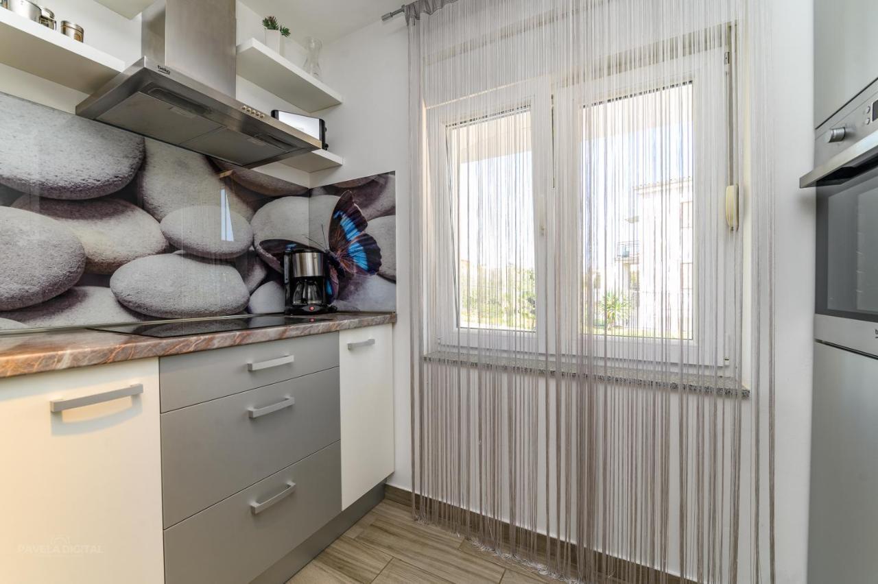 קרק Apartments Maksim And Timon מראה חיצוני תמונה