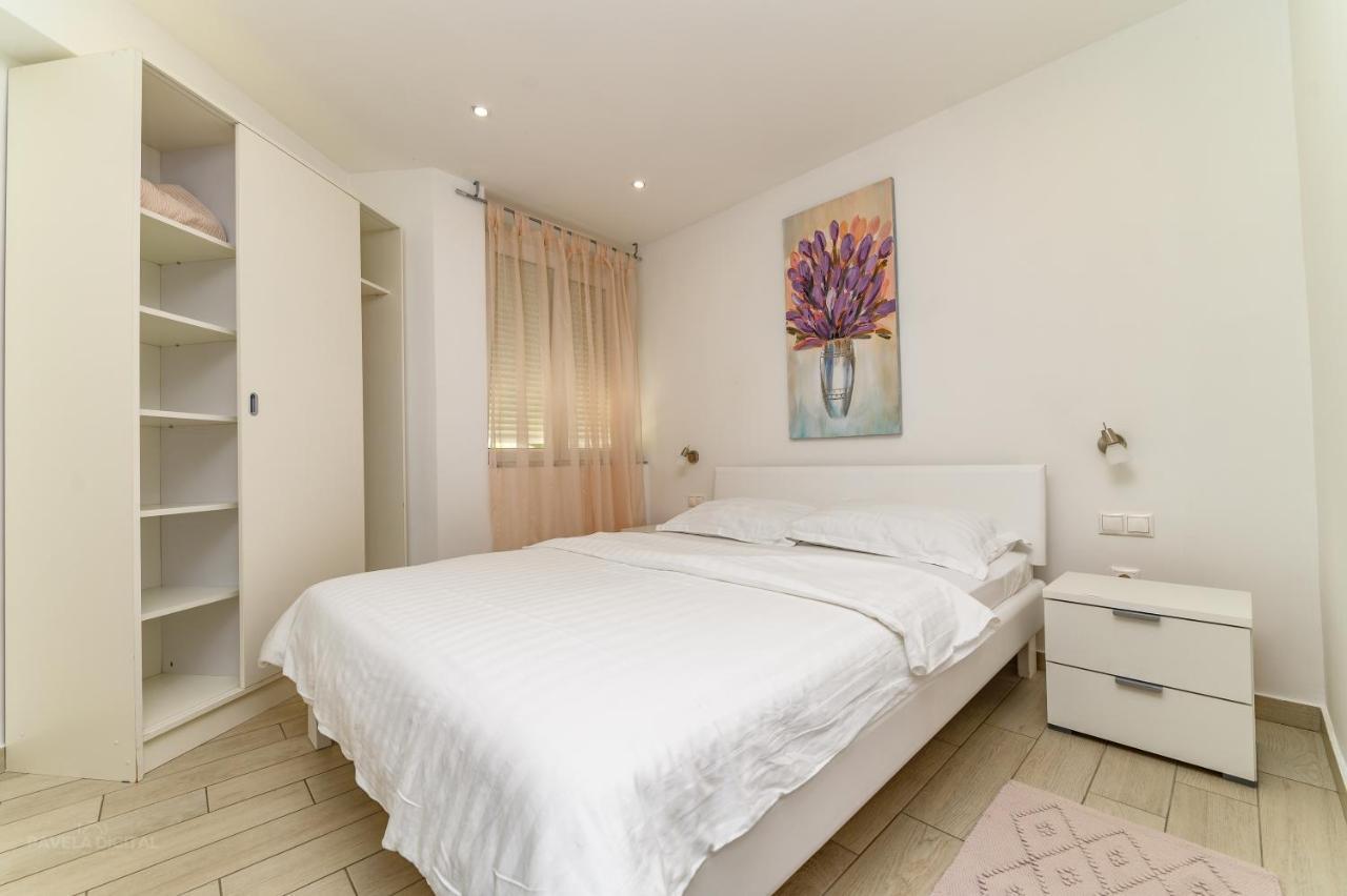 קרק Apartments Maksim And Timon מראה חיצוני תמונה