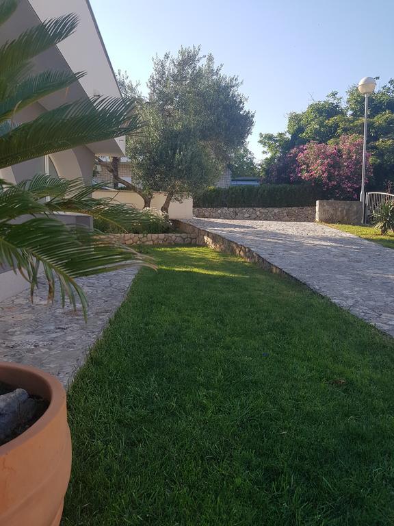קרק Apartments Maksim And Timon מראה חיצוני תמונה