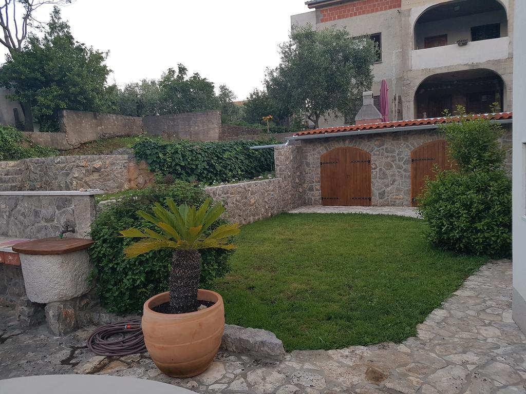 קרק Apartments Maksim And Timon מראה חיצוני תמונה